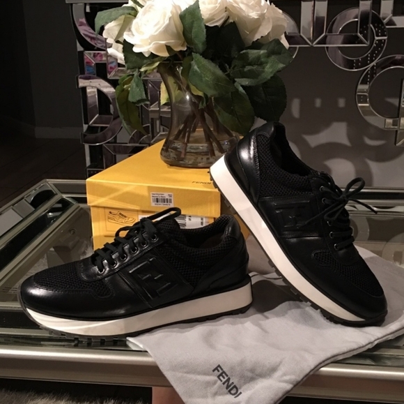 FENDI leather sneakers - Picture 3 of 9